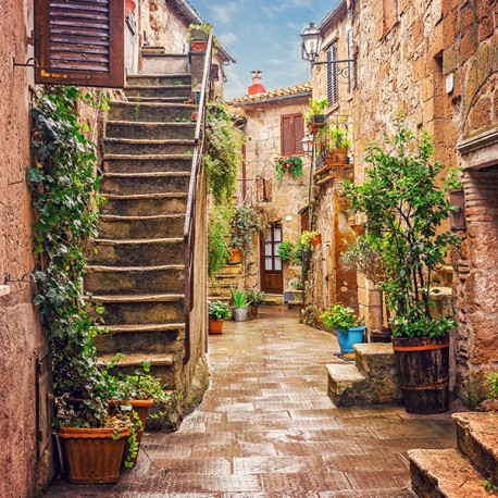Malownicza uliczka w Toskani, Włochy